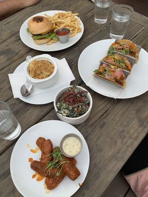 Happy hour tempeh wings, kale salad, white cheddar Mac, jackfruit carnitas tacos, waterworks cheeseburger *chefs kiss* at Verdine in Houston