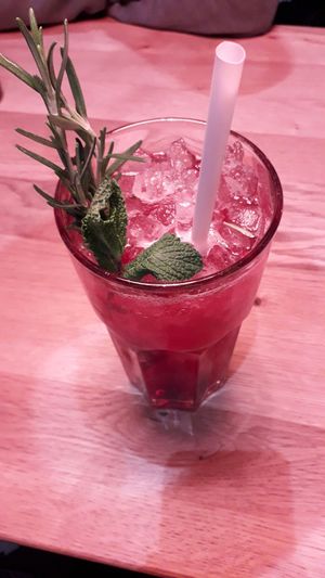 Himbeer-Minze-Rosmarin Limonade at Hans im Glück in Bielefeld