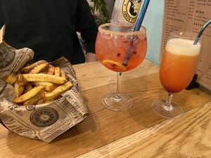 Fries and cocktails at Lust in Groningen