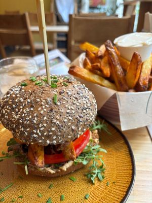 Bitterballen Burger at Lust in Groningen