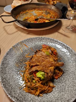 Fideua on point 👌 at BLoved Veggie Corner in Madrid