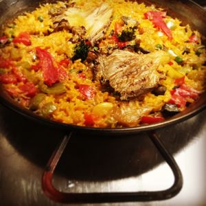 Paella de verduras at BLoved Veggie Corner in Madrid