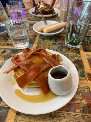 Classic pancakes with vegan bacon  at Haley's Comet Breakfast Club in The Hague