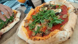 La pizza vegana at Bla Bla Cafe in Ferrol