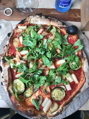 Pizza vegana at Bla Bla Cafe in Ferrol