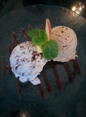 coconut milk ice cream, here is mint chocolate and mocha flavours at Vegetarian House in San Jose