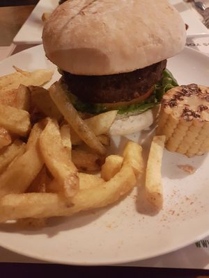 Vegan burger at Flaherty's in Barcelona