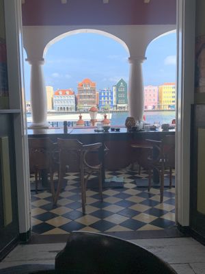   at De Governeur in Willemstad