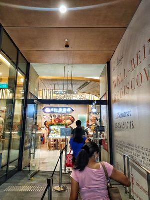 Located inside here at Green Ba - Somerset in Central Singapore
