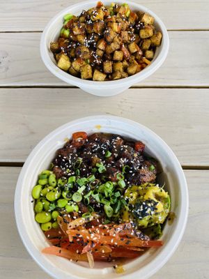 So much delicious food at Poke Food Station in Willemstad