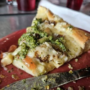  at Art's Pub in Lansing