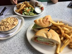 Chicken sandwich was ok, Mac and cheese very good at The Lindenhurst Diner in Lindenhurst