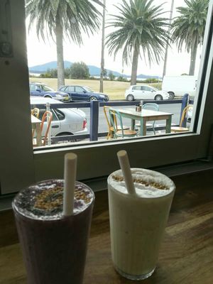 Smoothies at Boneless Vegetarian Cafe in Bermagui