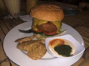 Burger with tempeh at Mama's Garden - Maybe closed in 