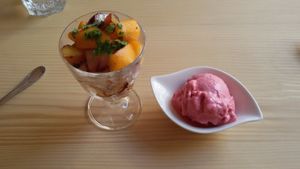 2 deserts (I could'nt choose): roasted peach and apricot and raspberry sorbet at Gaïa Coffee House in Lyon