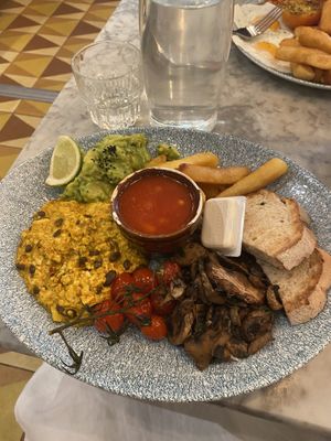   at LGW - Sonoma - NT  in Horley