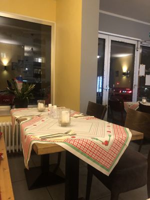 Nice atmosphere  at Pizzeria Trattoria Sorrentino in Cologne