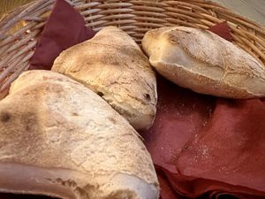 bread (fresh!)  at Pizzeria Trattoria Sorrentino in Cologne