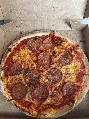 Vegane Pizza Salami   at Pizzeria Trattoria Sorrentino in Cologne