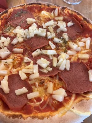 Pizza Hawaii   at Pizzeria Trattoria Sorrentino in Cologne