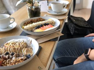 Müsli Super mit Granola at KALTPRESSE in Cologne
