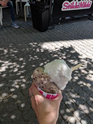 Three scoops of vegan ice cream at StikkiNikki - Drottninggatan in Stockholm