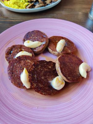 Maple pancakes at Eqvilibrivm Cafe in Barcelona