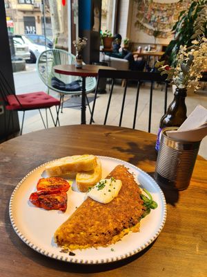  at Eqvilibrivm Cafe in Barcelona