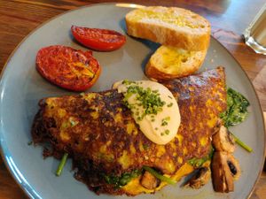 Tofu omelette at Eqvilibrivm Cafe in Barcelona