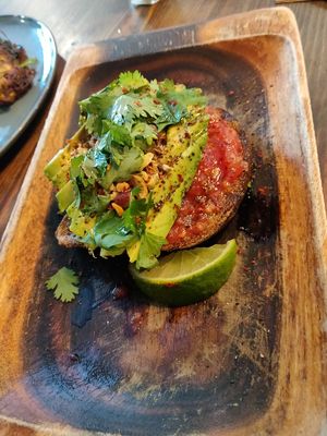 Avocado toast at Eqvilibrivm Cafe in Barcelona