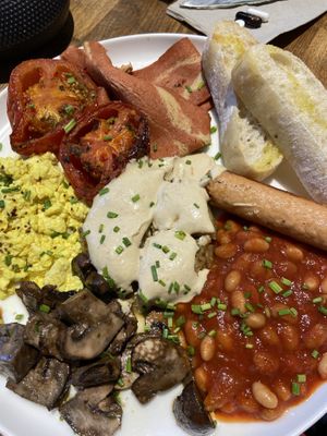 English breakfast   at Eqvilibrivm Cafe in Barcelona