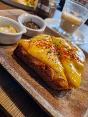 Cheese at Eqvilibrivm Cafe in Barcelona