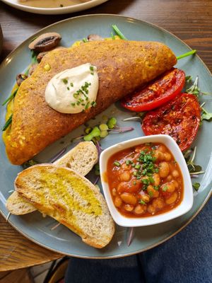 Tofu omelette at Eqvilibrivm Cafe in Barcelona