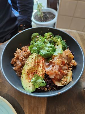 Kimchi bowl at Eqvilibrivm Cafe in Barcelona