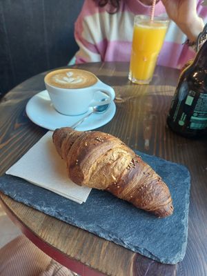 Order at Eqvilibrivm Cafe in Barcelona