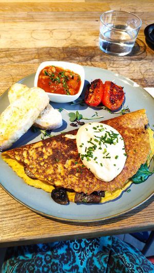 Omelette at Eqvilibrivm Cafe in Barcelona