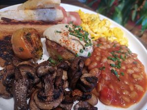 English breakfast at Eqvilibrivm Cafe in Barcelona