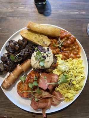 Vegan English breakfast   at Eqvilibrivm Cafe in Barcelona