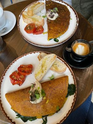 Tofu omlete at Eqvilibrivm Cafe in Barcelona