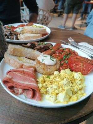  at Eqvilibrivm Cafe in Barcelona