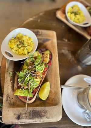 Avocadotoast mit scramble Tofu 😋  at Eqvilibrivm Cafe in Barcelona