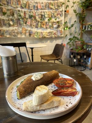 Went back after 2 years to Barcelona& went for the same option because I loved it so much in 2022 haha🫶🏻  at Eqvilibrivm Cafe in Barcelona