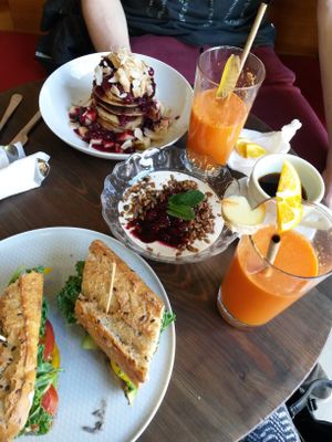 Avocado / black bean sandwich, bancakes and vegan yoghurt at Eqvilibrivm Cafe in Barcelona