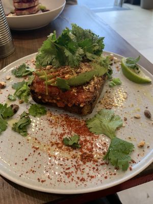 Avocado toast at Eqvilibrivm Cafe in Barcelona