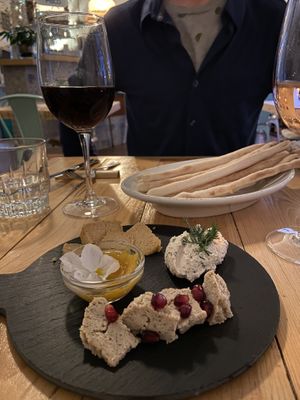 Vegan cheese board  at Pisco in Vila Do Bispo