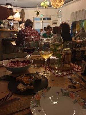 Busy during nights at Pisco in Vila Do Bispo