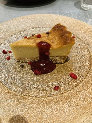 New York cheesecake  #Veganuary at Mumokuteki Vegan Cafe in Kyoto