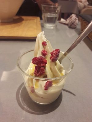 glaces maison offerte at Mumokuteki Vegan Cafe in Kyoto