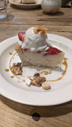 Strawberry tart at Mumokuteki Vegan Cafe in Kyoto