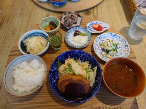 burger set  at Mumokuteki Vegan Cafe in Kyoto